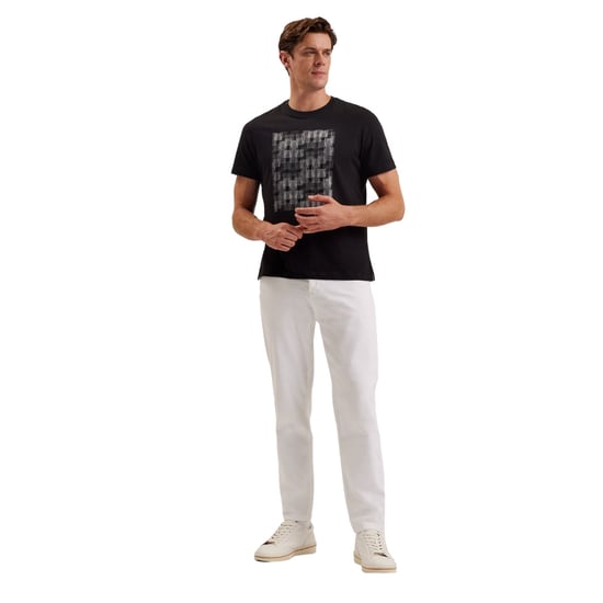 Ted Baker T‑Shirt mit Tessman Box-Print - Schwarz - Image 5