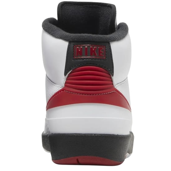 Nike Air Jordan 2 Retro Sneaker Mit Roten Details Und Weißen Sneakers - Image 5