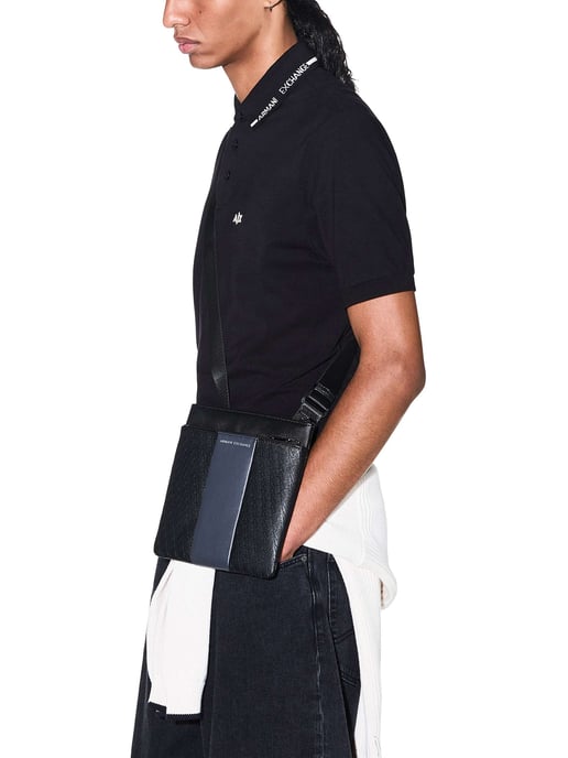 Armani Exchange Umhängetasche Mit Strukturierter Logo-Oberfläche, Schwarz - Image 6