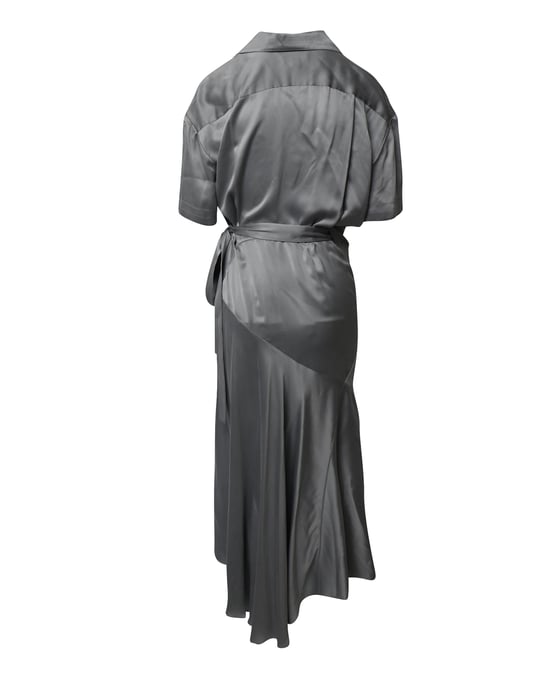 Burberry Midi Wickelhemdkleid aus blassem blauen Seidensatin - Image 3
