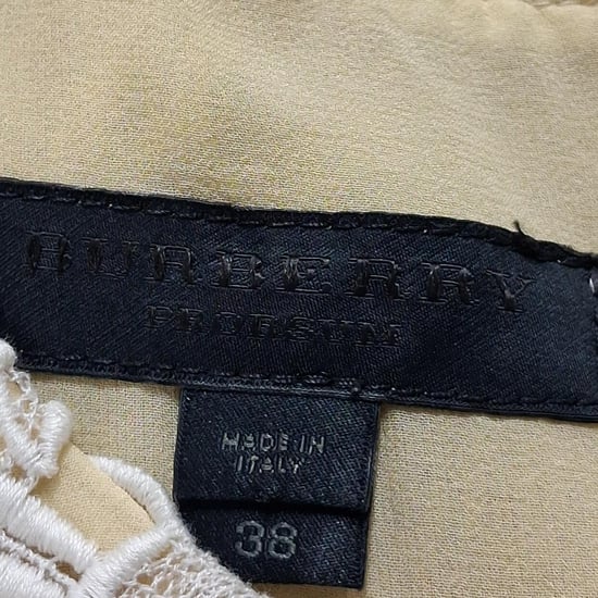 Burberry Prorsum Spitzenverziertes knielanges Kleid aus weißer Baumwolle - Image 5
