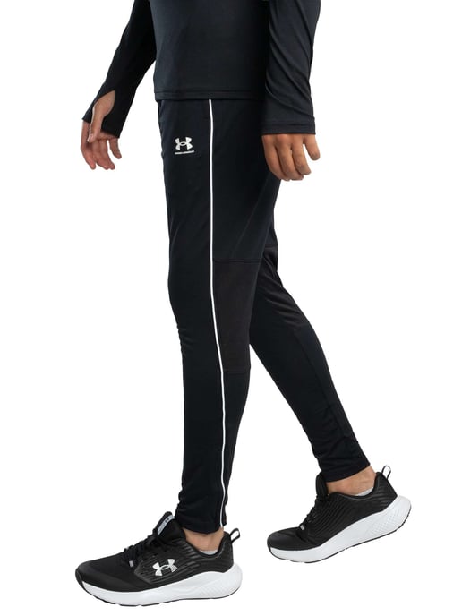 Under Armour Challenger Training – Enganliegende Jogginghosen, Schwarz - Image 2