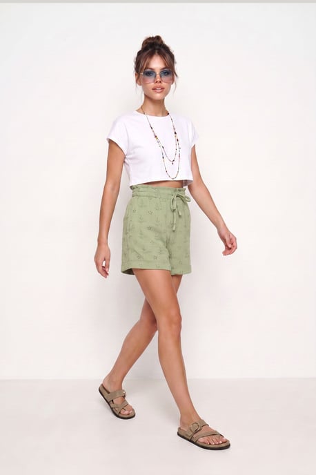 Hochtaillierte Mini-Shorts mit Bindeband und Binde-Detail - Image 3