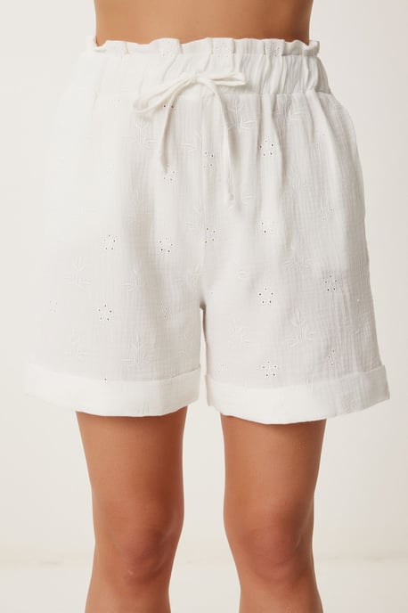 Hochtaillierte Mini-Shorts mit Bindeband und Binde-Detail - Image 4