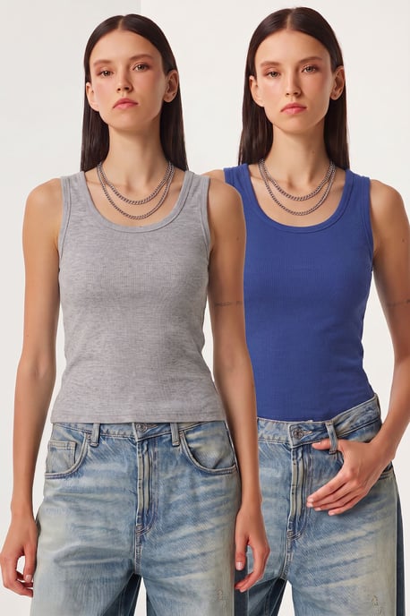 Fitted U-Hals Gestricktes 2er-Pack Tanktop - Image 1
