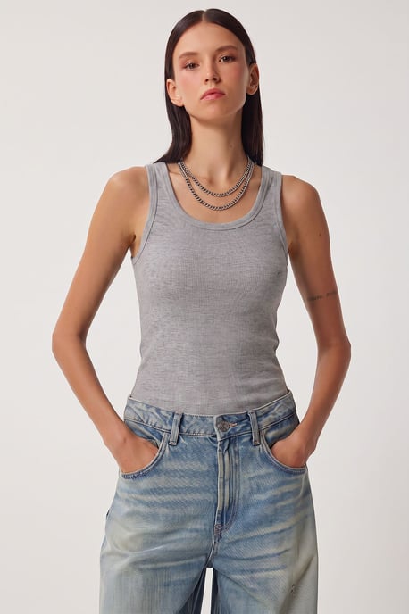Fitted U-Hals Gestricktes 2er-Pack Tanktop - Image 4