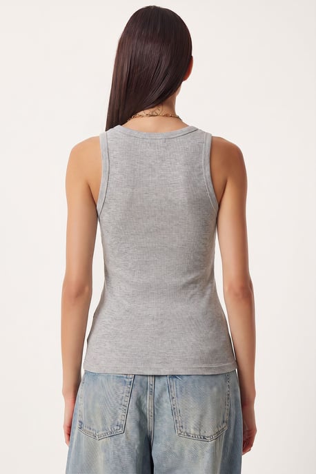 Fitted U-Hals Gestricktes 2er-Pack Tanktop - Image 5
