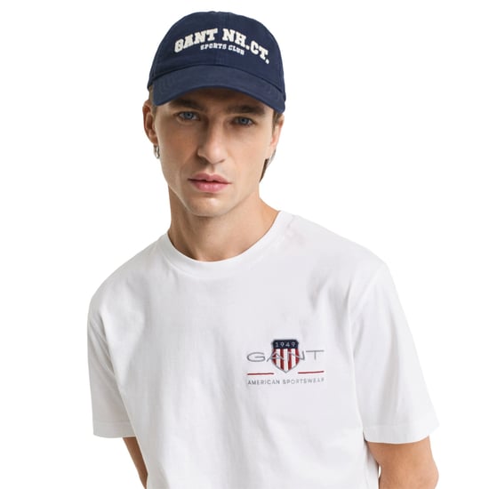Gant Regular Archive Shield Emb T-Shirt - Image 4