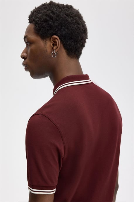Fred Perry Twin Tipped Poloshirt in Burgunderrot - Image 6