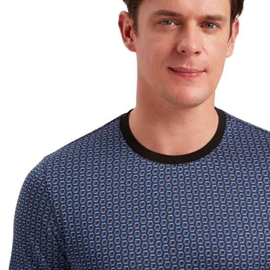 Herren Ted Baker Regular Fit T-Shirt mit geografischem Druck in Dunkelblau - Image 5