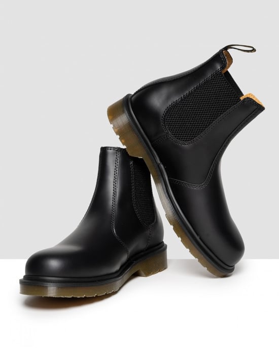 Kaufen Sie Dr. Martens 2976 Damen Schwarze Leder Chelsea-Stiefel - Image 4