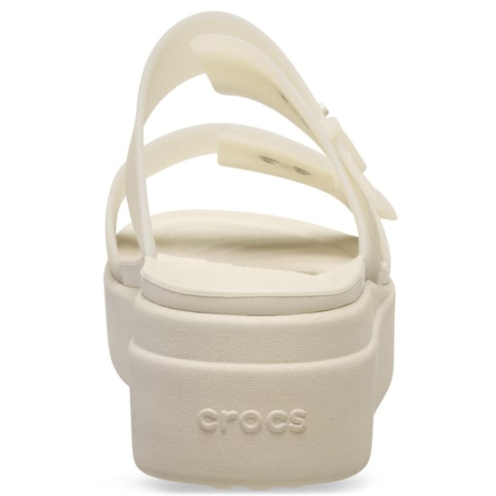 Crocs Brooklyn Buckle Low Damen Sandalen in Sandstein - Image 2