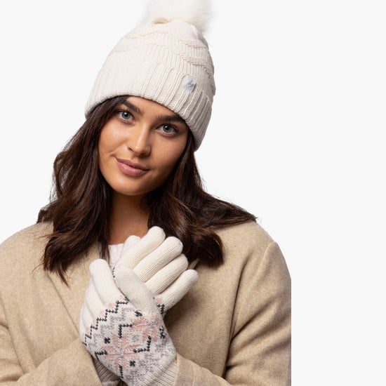 Damen Winter Pelz Beanie Mütze | Wärmehalter | Zickzack gemusterte Pom Pom Hut | Womens Thermal Cuff Bobble Hat - Creme - Image 3