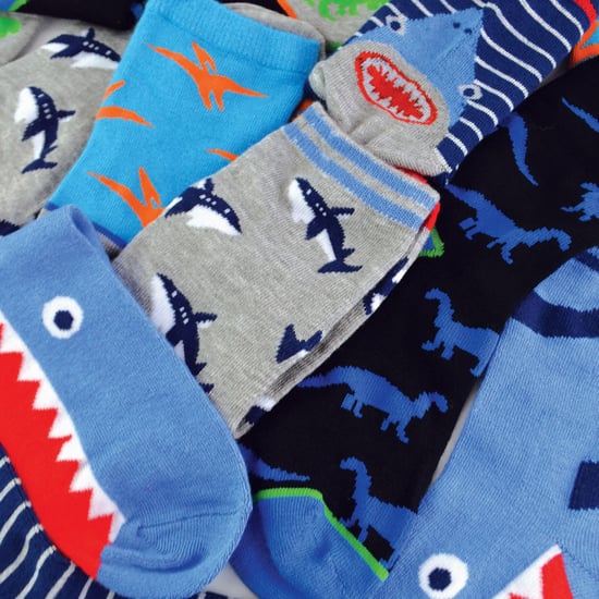 12 Paar Multipack Kinder Neuheit Bambus Trainer Socken | Socken Snob | Atmungsaktiv Low Cut Socken mit Spaß Designs - Pack 1 (Haie & Dinosaurier) - Image 3