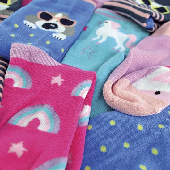 12 Paar Multipack Kinder Neuheit Bambus Trainer Socken | Socken Snob | Atmungsaktiv Low Cut Socken mit Spaß Designs - Pack 1 (Haie & Dinosaurier) - Image 4