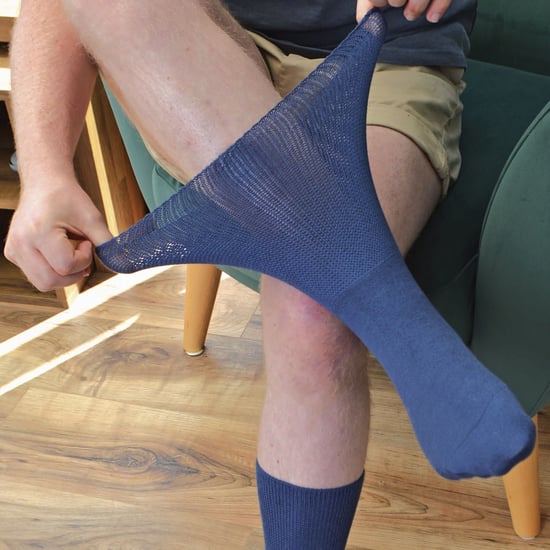 Extra breite Bambus-Ödemsocken | Dr.Socks | Herren & Damen | Socken für geschwollene Füße, Knöchel, Beine & Diabetiker - Blau - Image 4