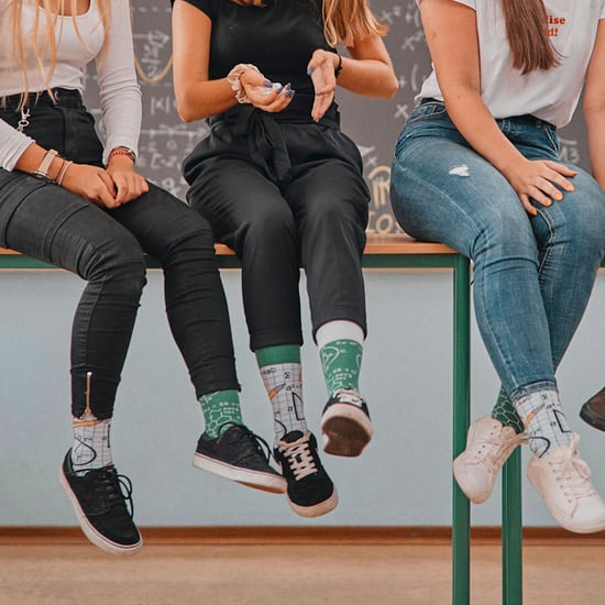 SPOX SOX - Herren & Damen Mismatched Novelty ungerade Socken - Back 2 School - Image 3