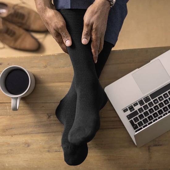 Gentle Grip - Herren 6 Paar Multipack Diabetiker Socken mit Honigkamm oben und Hand verbunden Toe Nähte - Blues - Image 4