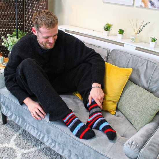 4 Paar Herren Bettsocken |Thermal Anti-Rutsch Fuzzy Slipper Socken - Blau / Rot gestreift - Image 4