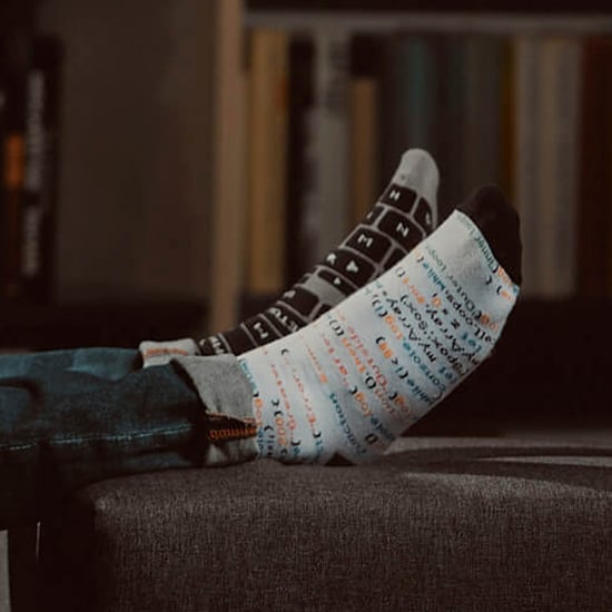 SPOX SOX - Herren & Damen Mismatched Novelty Odd Socks - IT Developer - Image 4
