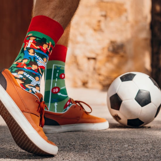 SPOX SOX Herren & Damen Mismatched Neuheit Odd Socken Fußball - Image 5