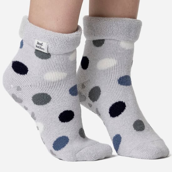 Damen Kuschelsocken mit Umschlagbündchen | Wärmehalter | Warme flauschige Lounge Socken für den Winter - Silver Dots - Image 3