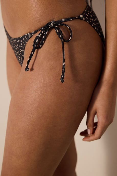 Bikini-Höschen mit niedrigem Bund und Bändern - Image 3