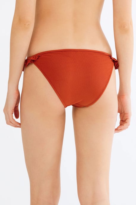 Niedriggeschnittene Rüschenslip-Bikini-Hosen - Image 3