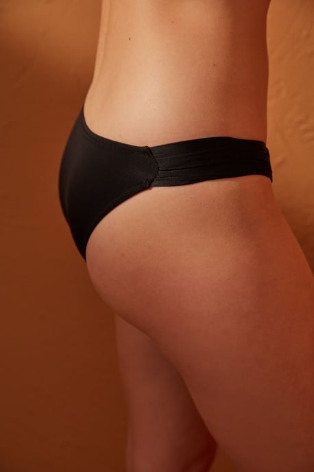 Penti Mittelhohe Hipster-Bikinihose - Schwarz - Image 3
