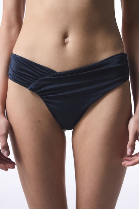 Niedrige Hüft-Bikini-Höschen - Image 1