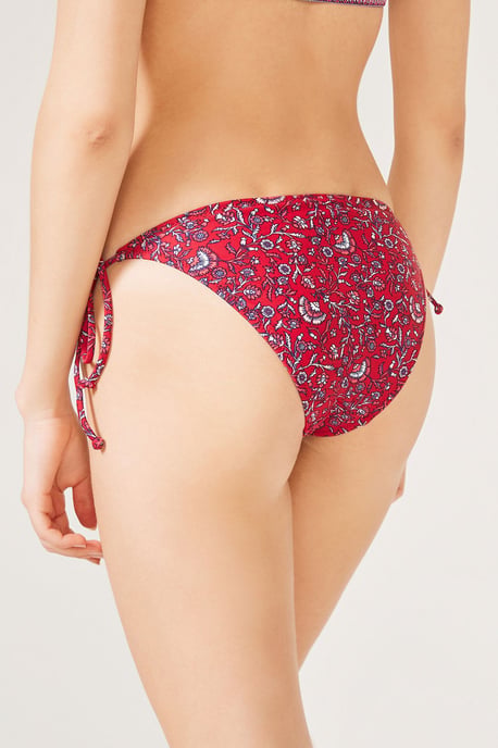 Penti Paisley-Bikiniunterteil mit Bindeseiten und niedriger Taille - Rot - Image 2