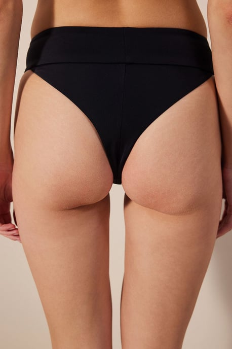 Hüfthose mit mittelhohem Bund und Gürtel - Image 3