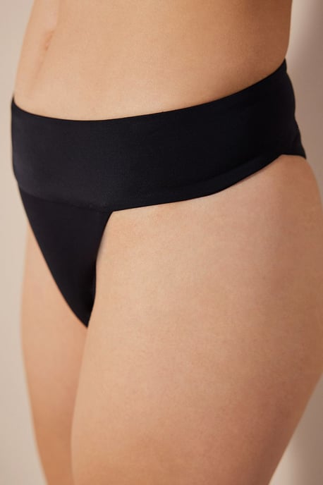 Hüfthose mit mittelhohem Bund und Gürtel - Image 4