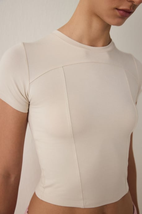 Damen Slim-Fit Modal Rundhals-T-Shirt - Image 4