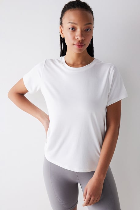 Damen T-Shirt mit normaler Passform und Rundhalsausschnitt - Image 1