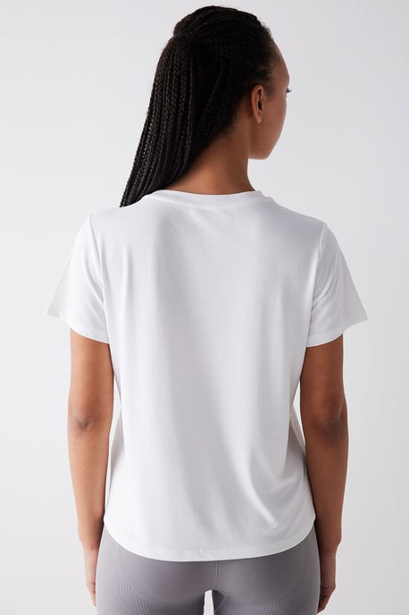 Damen T-Shirt mit normaler Passform und Rundhalsausschnitt - Image 4