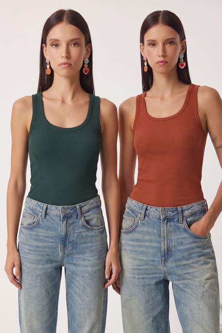 Fitted U-Hals Gestricktes 2er-Pack Tanktop - Image 1