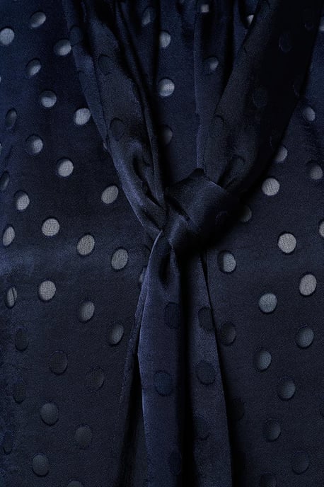 Caroline Tensen Bluse mit Clova-Print, Marineblau - Image 5