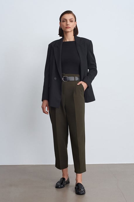 Damen Slim-Fit Boot-Ausschnitt Langarmbluse - Image 4