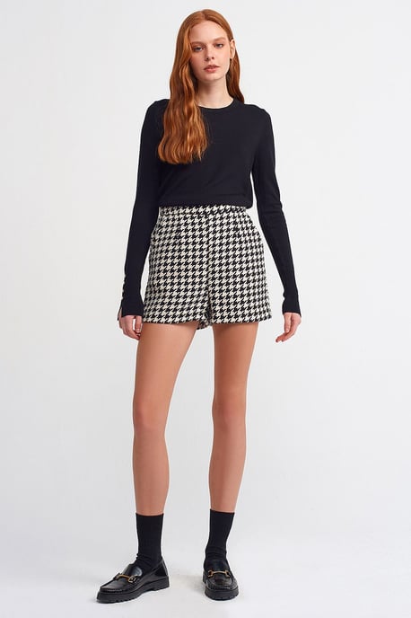 Rippstrick Rundhals Slim Fit Pullover - Image 2
