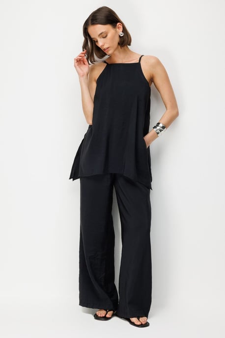 Weit geschnittener Halter-Jumpsuit - Image 1