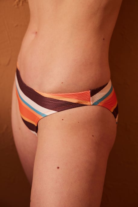 Tief geschnittene gestreifte Bikini-Höschen - Image 2