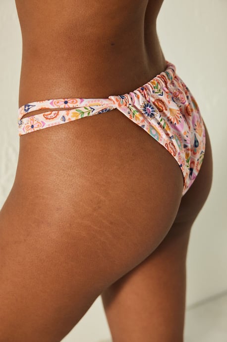 Niedrig sitzende Blumen-Bikini-Hosen - Image 3