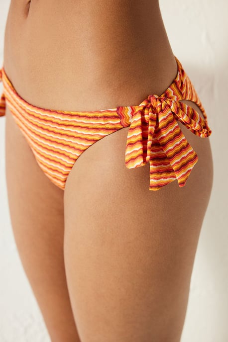 Gestreifte Brasilianische Bikini-Höschen - Image 1