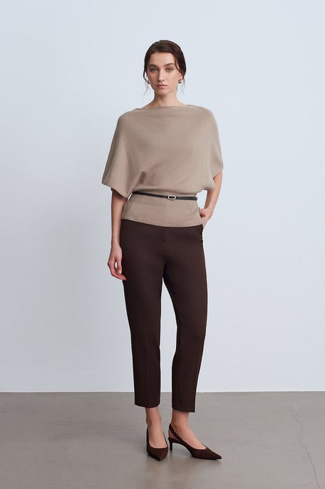 Gestrickter Pullover mit Gürtel und Bootsausschnitt - Image 4