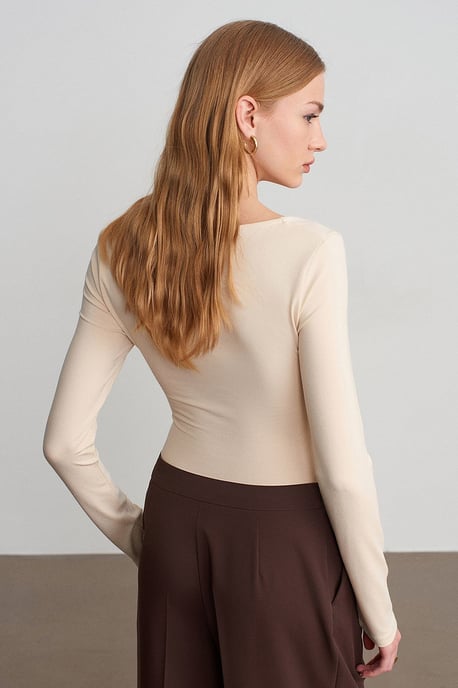 Schmale Passform V-Ausschnitt Strickbluse - Image 2