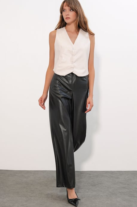 Kunstleder V-Ausschnitt Knopfbesteckter Crop-Top-Weste - Image 2
