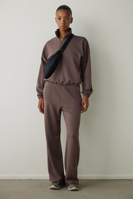 Damen Crop Half-Zip Sweatshirt - Image 4