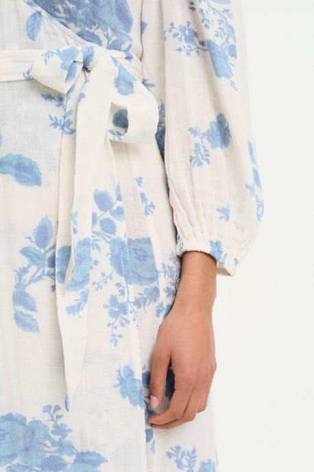 Blumenförmiges Schulterfreies Maxikleid mit Gürtel - Image 4