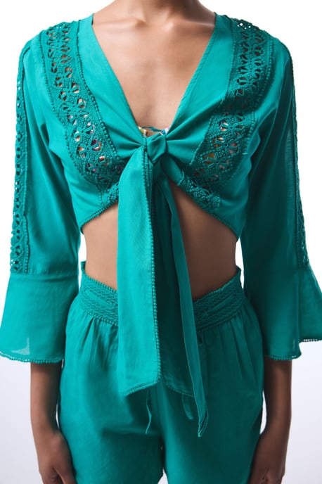 Crop-Bluse mit Bindeband vorne - Image 4